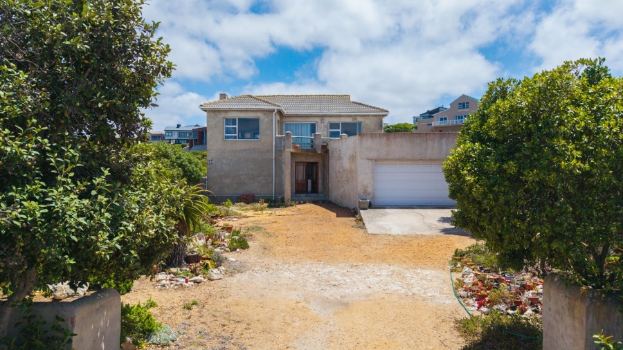 3 Bedroom Property for Sale in Struisbaai Western Cape